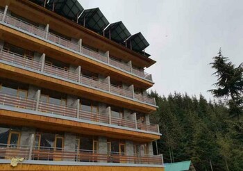 gezellig inn vardhan hills