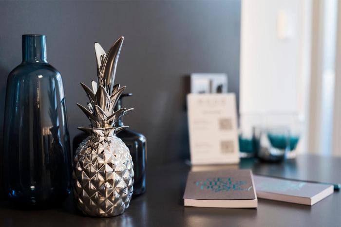 mood contemporary living