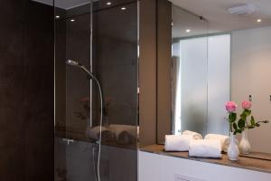 in2 the boardinghouse