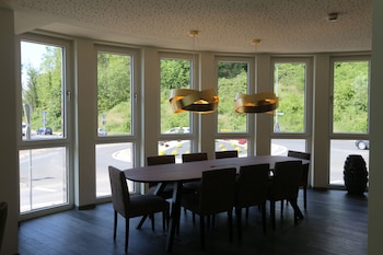 in2 the boardinghouse