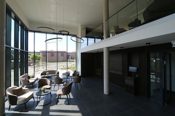 in2 the boardinghouse