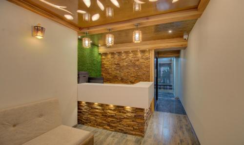 hotel amisha international