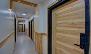 hotel amisha international