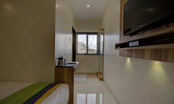 hotel amisha international