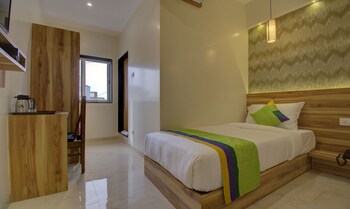 hotel amisha international