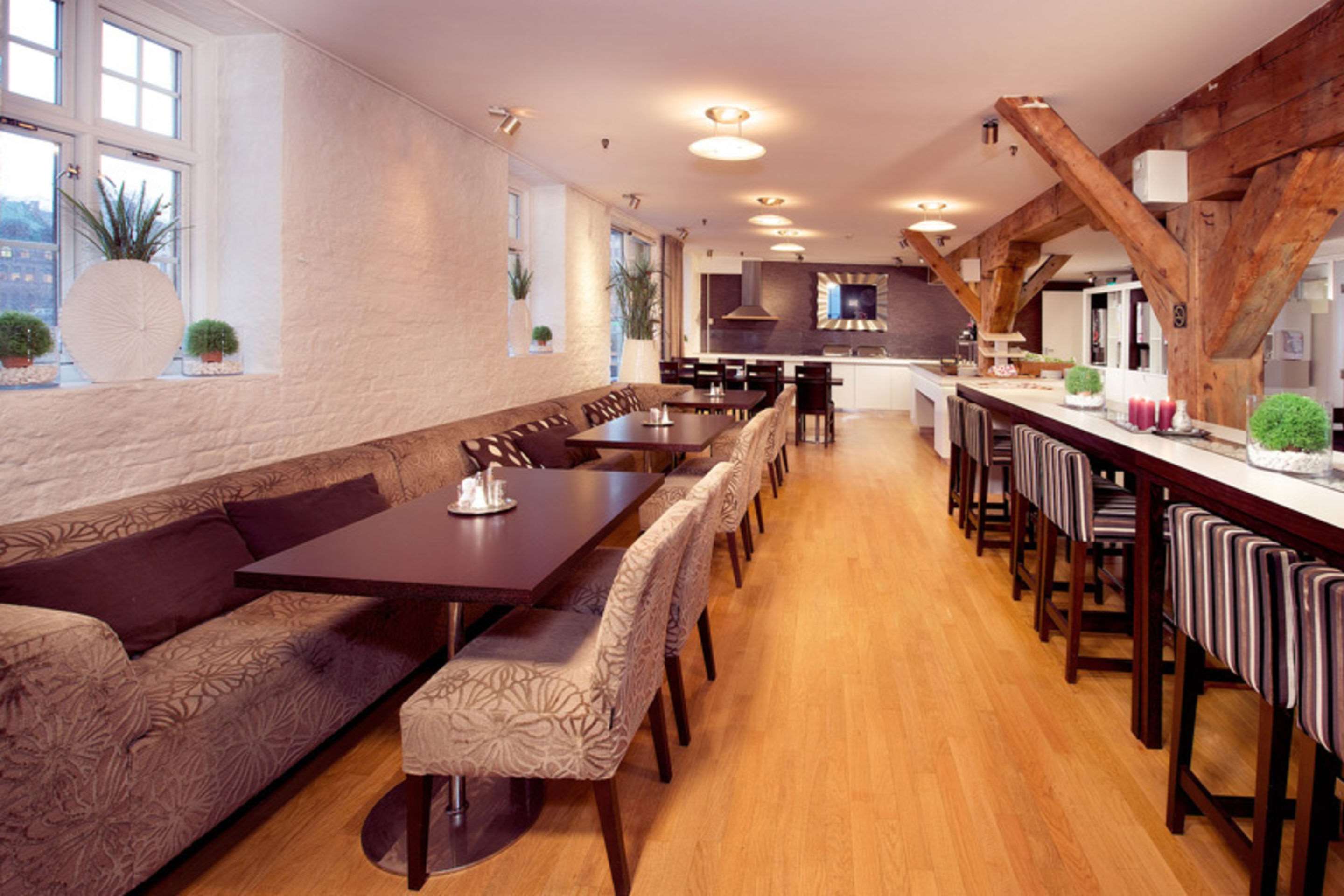 hotel brosundet
