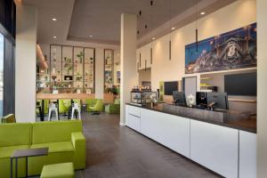 Super 8 By Wyndham Mainz Zollhafen,Mainz>>Budenheim,3 star