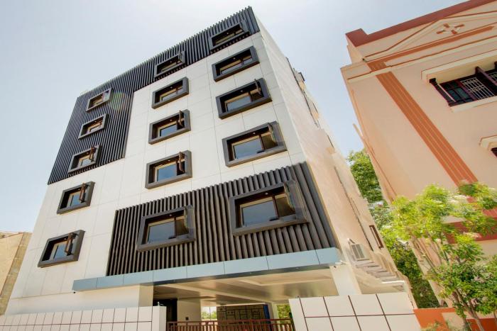 v hotel by oyo rooms