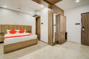 v hotel by oyo rooms
