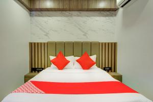 v hotel by oyo rooms