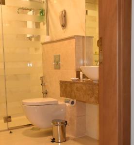 Al Khoory Executive Hotel,Near Jumeirah Mosque,3 star