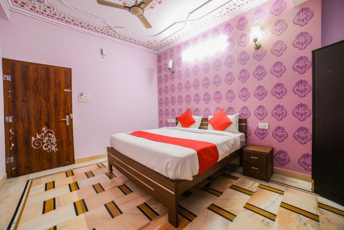 hotel white palace