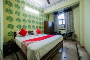 hotel white palace