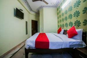 hotel white palace