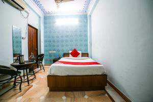 hotel white palace