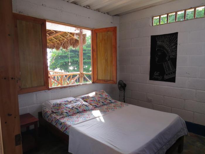 casa hostal playa coral