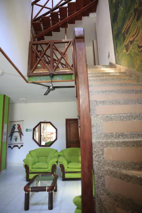 hostal pelikan taganga