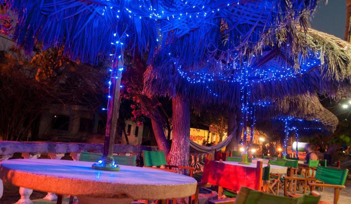 hostal pelikan taganga