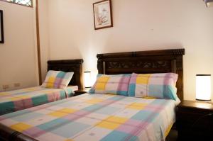 hostal pelikan taganga