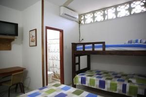 hostal pelikan taganga