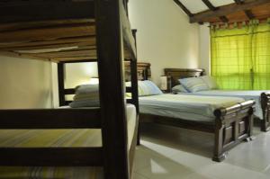 hostal pelikan taganga