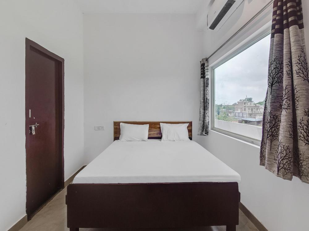 siya hotel and garden by oyo rooms