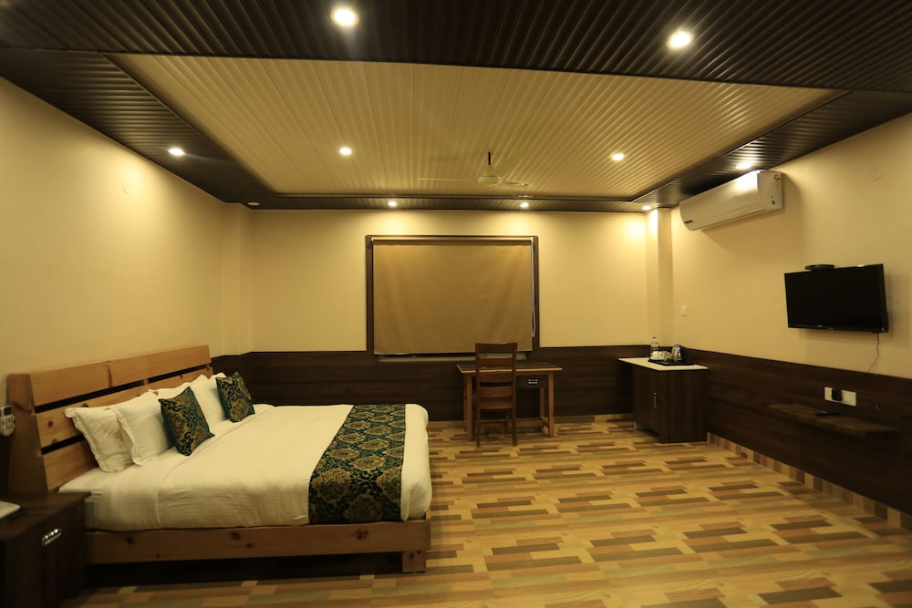 hotel buddha house himalayan brothers