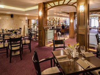 academy plaza hotel