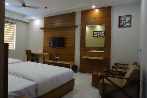 Hotel Royal Hillton,Paonta Sahib>>Dehradun,3 star