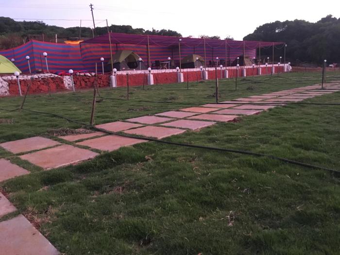 sabas tent and camping