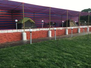 sabas tent and camping