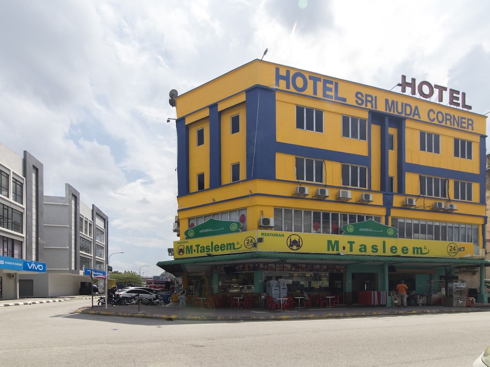 hotel o sri muda corner sdn bhd