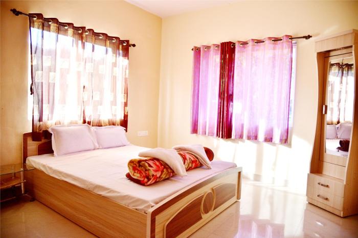 hrishikesh villa besides valley