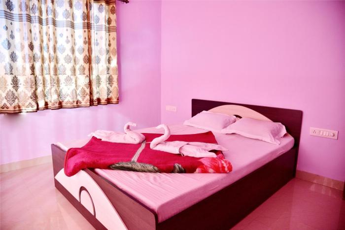 hrishikesh villa besides valley