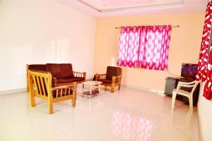 hrishikesh villa besides valley