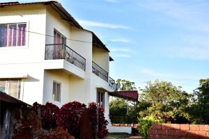 hrishikesh villa besides valley