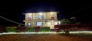 hrishikesh villa besides valley