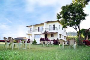 Hrishikesh Villa, Besides Valley,Avakali>>Mahabaleshwar,3 star
