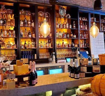 the o hotel trademark collection by wyndham