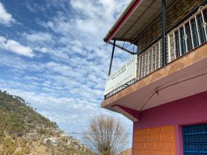 Sharma Home Stay,Shimla>>Mandi,3 star