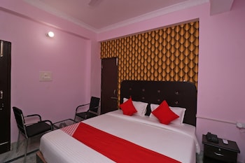 oyo 33471 hotel magadh empire