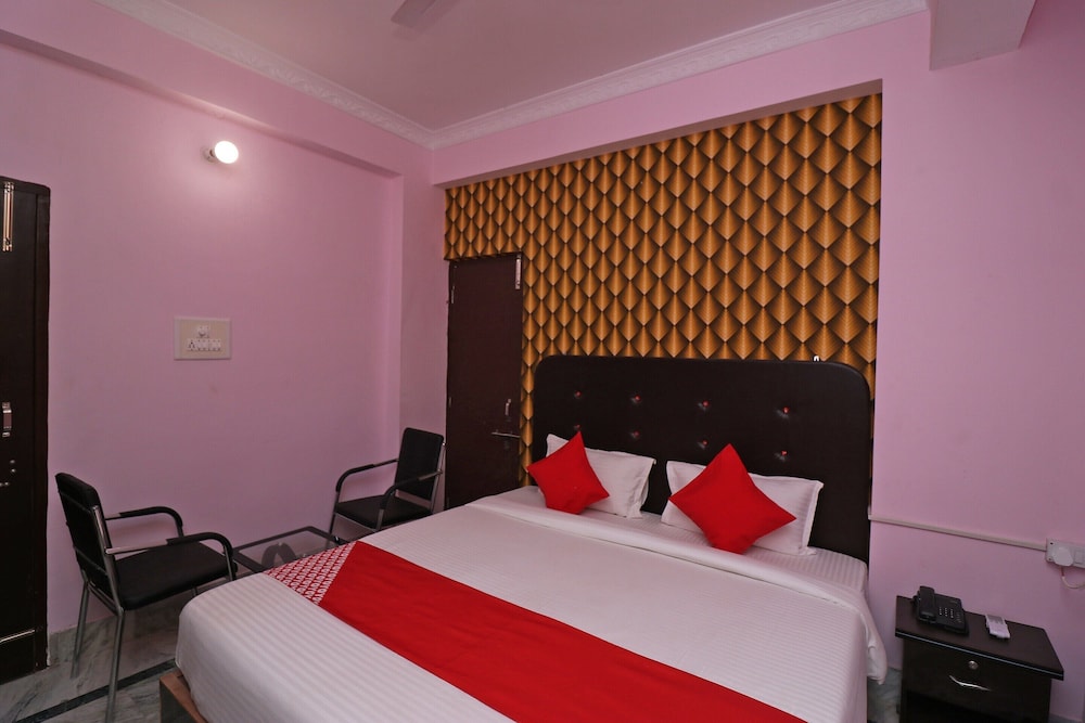 oyo 33471 hotel magadh empire