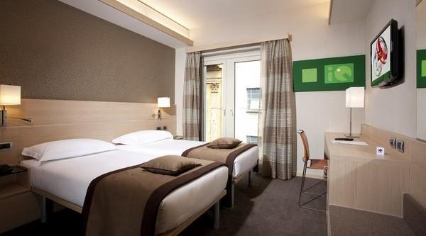iq hotel roma