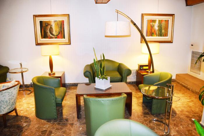 hotel solans carlton