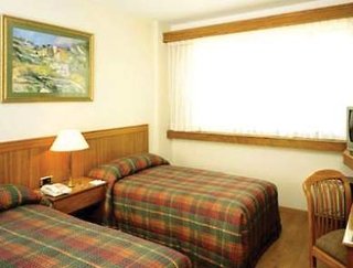 hotel solans carlton