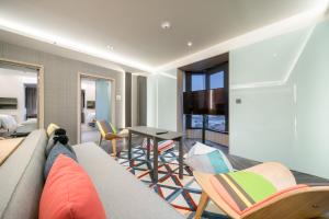 triple y hotel