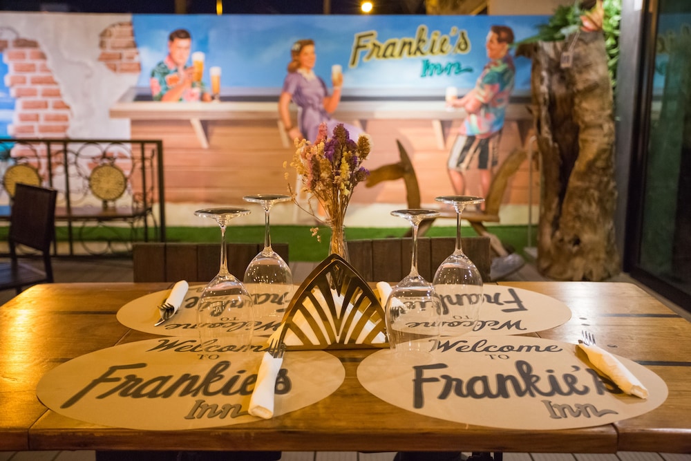 frankies inn