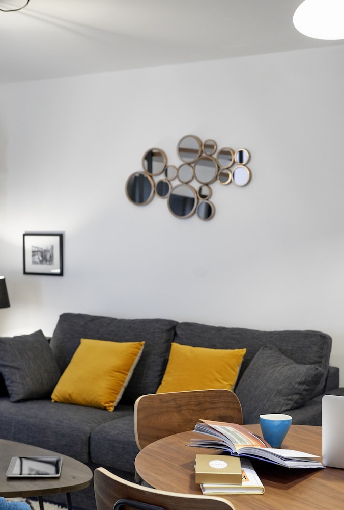 my maison in paris sentier