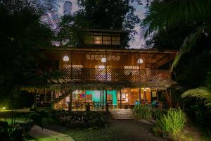 La Kukula Lodge,Limon>>Cahuita,3 star