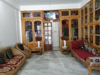 Zimin Ziro Hotel,Ziro>>Itanagar,3 star